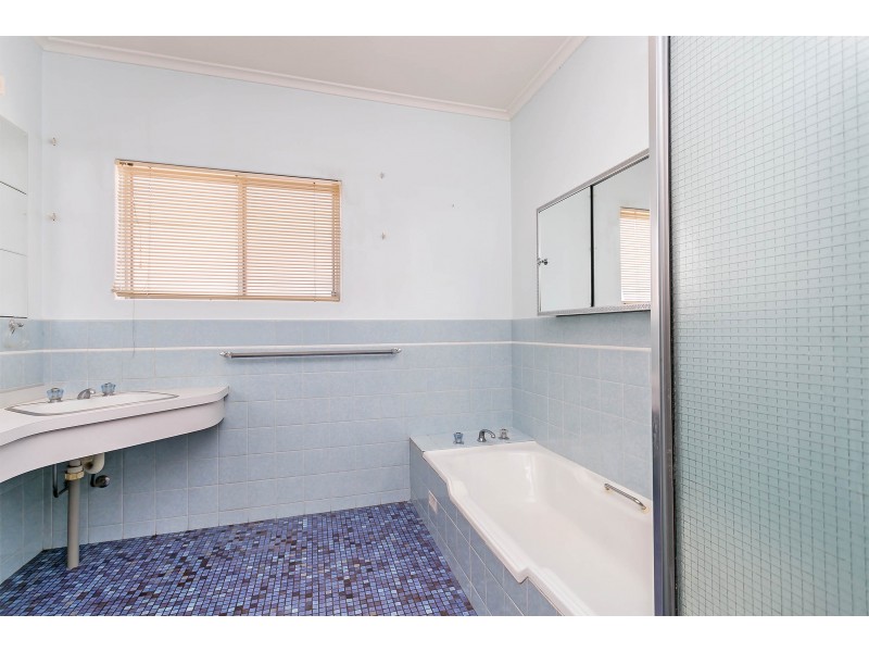 16 Van Dieman Street, Flinders Park SA 5025