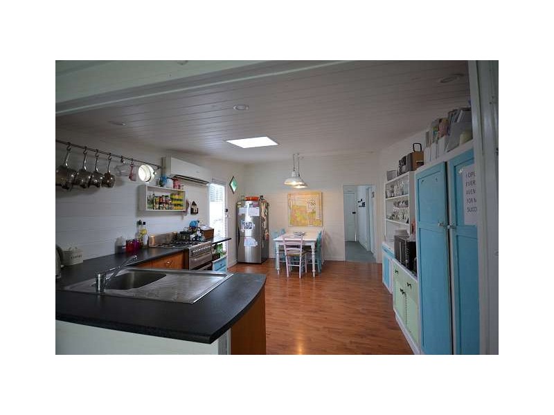 8 Sutherland Street, Glanville SA 5015