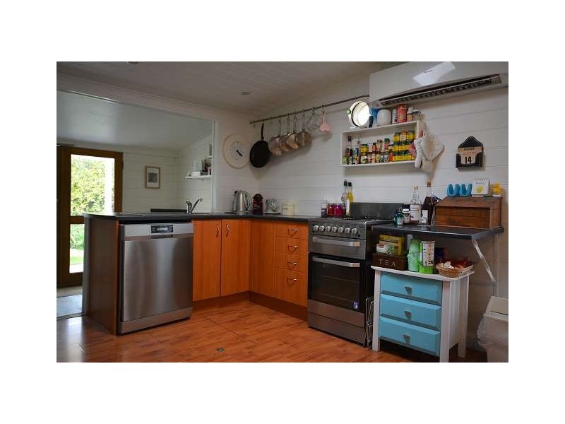 8 Sutherland Street, Glanville SA 5015