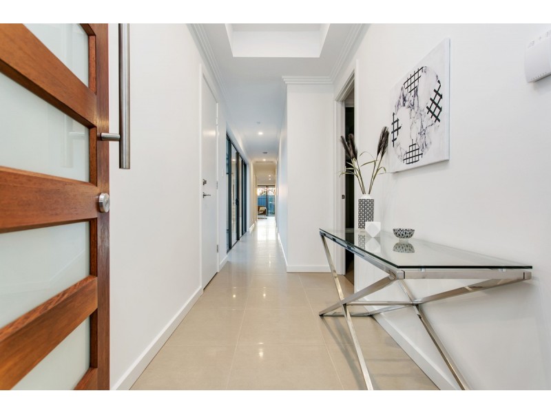 8A Wharfe Street, Woodville South SA 5011