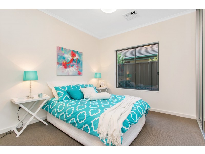 8A Wharfe Street, Woodville South SA 5011