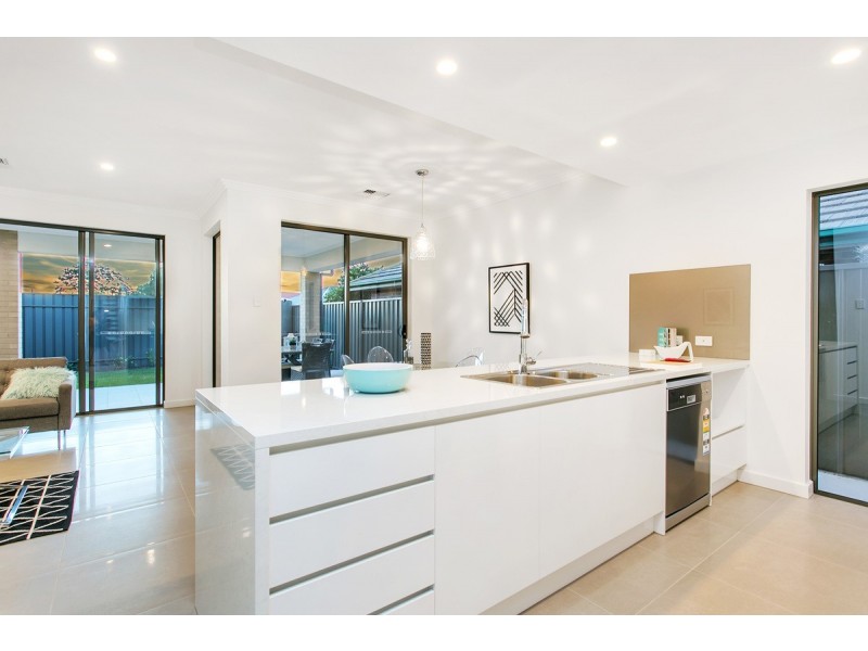 8A Wharfe Street, Woodville South SA 5011