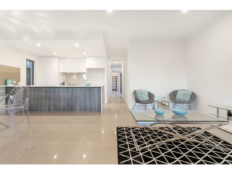 8A Wharfe Street, Woodville South SA 5011