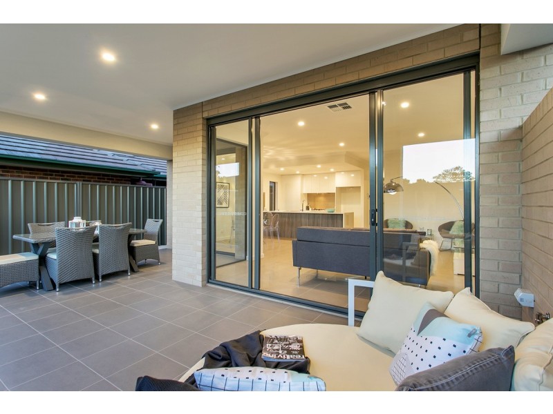 8A Wharfe Street, Woodville South SA 5011