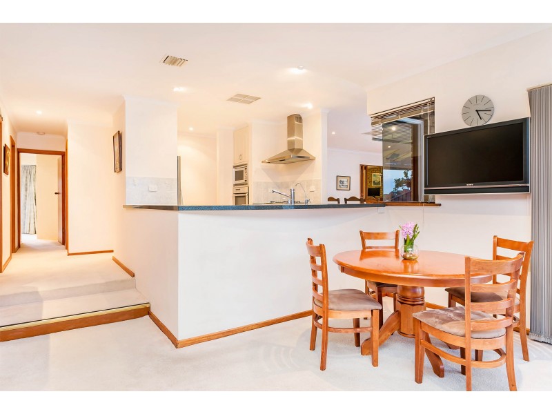 7 Nareeda Way, West Lakes SA 5021