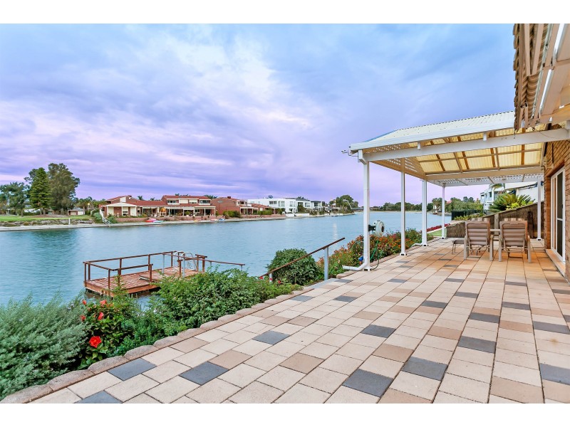 7 Nareeda Way, West Lakes SA 5021