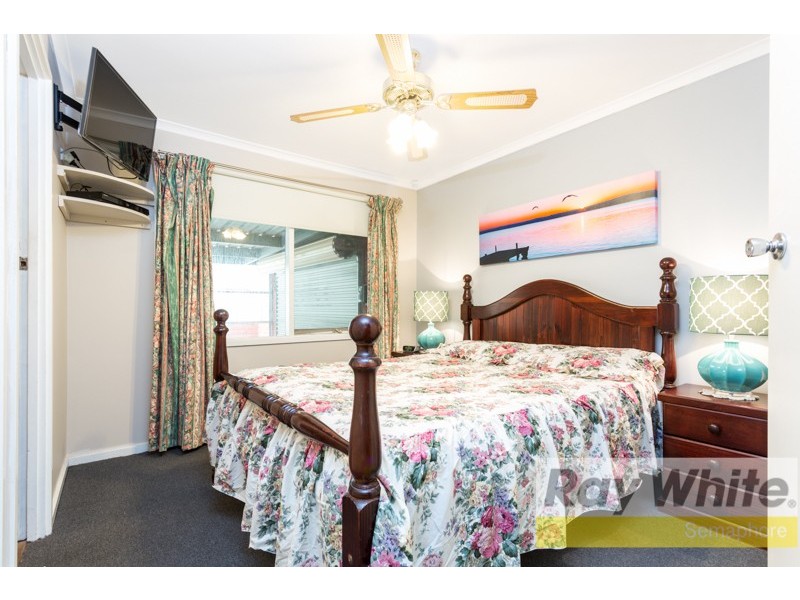 28 Tucker Crescent, North Haven SA 5018