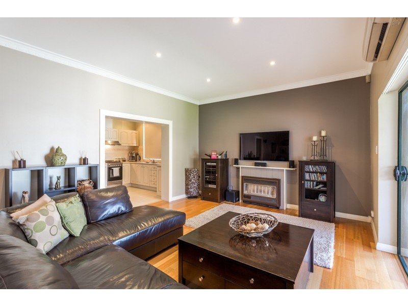 19 Melbourne Place, Alberton SA 5014