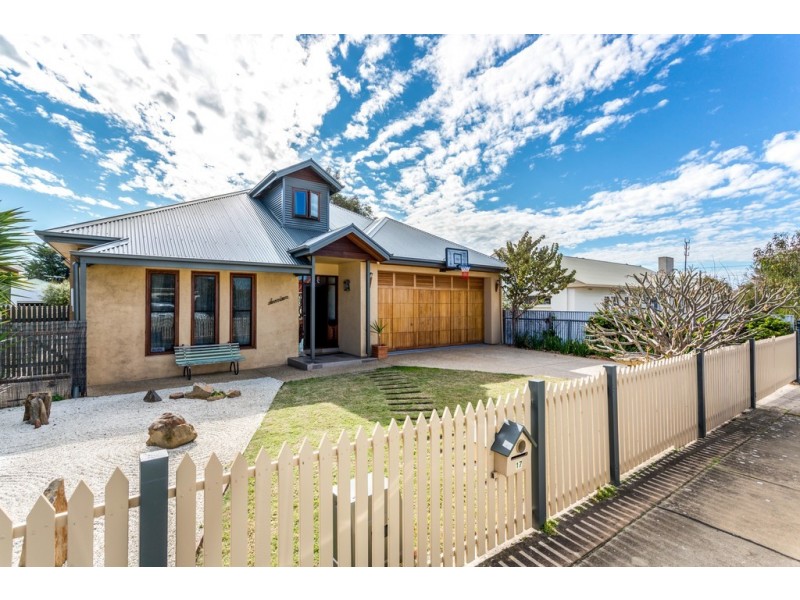 17 Kybunga Terrace, Largs North SA 5016