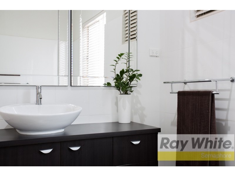 17 Kybunga Terrace, Largs North SA 5016