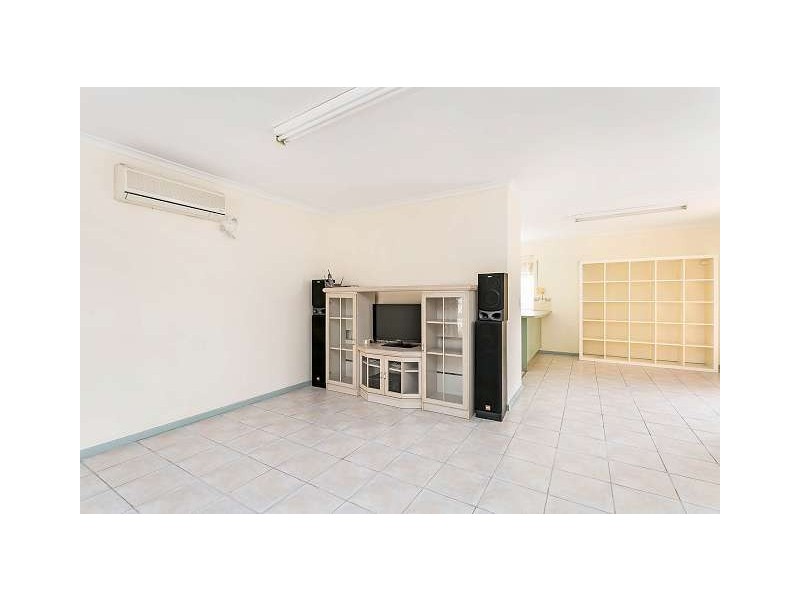 1/302 Victoria Road, Largs North SA 5016