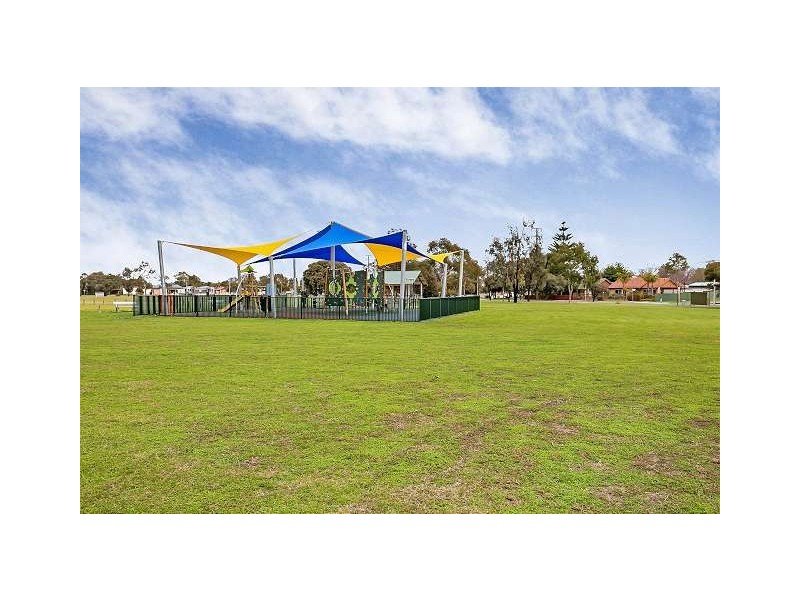 1/302 Victoria Road, Largs North SA 5016