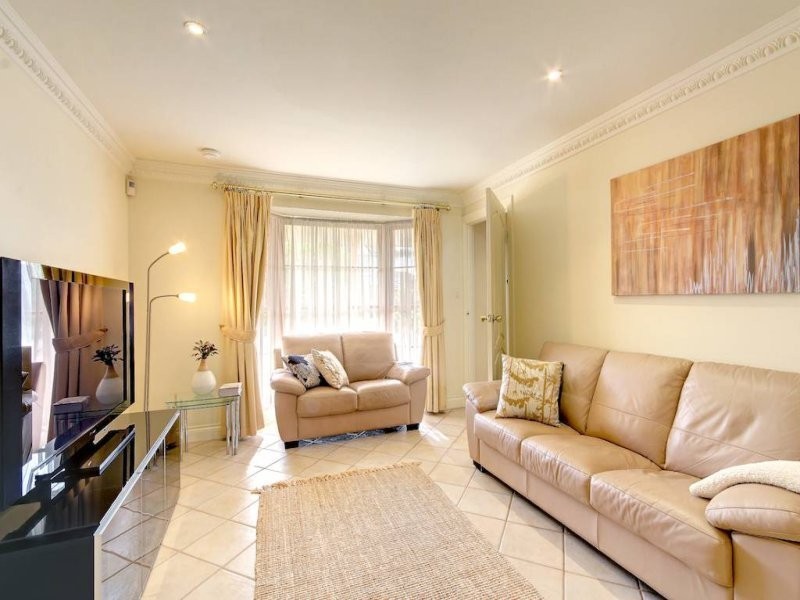 1 Tennyson Heights Court, Tennyson SA 5022