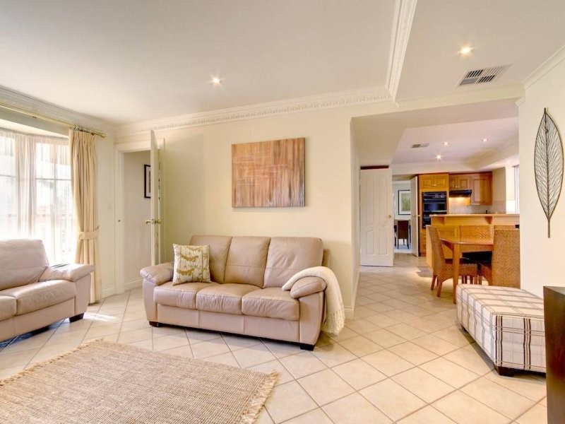 1 Tennyson Heights Court, Tennyson SA 5022