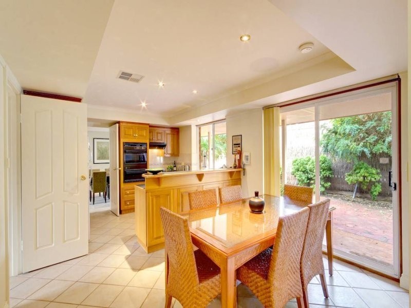 1 Tennyson Heights Court, Tennyson SA 5022