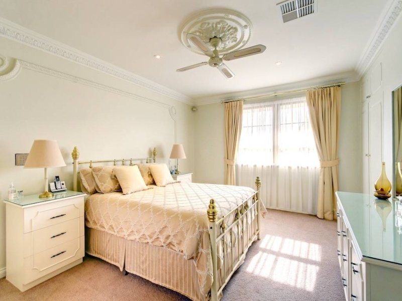 1 Tennyson Heights Court, Tennyson SA 5022