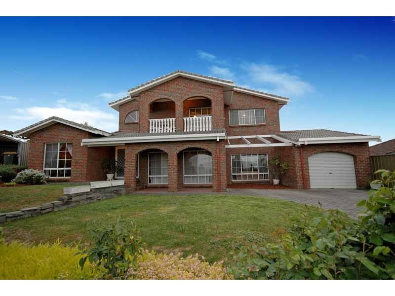 11 Coburn Court, Trott Park SA 5158