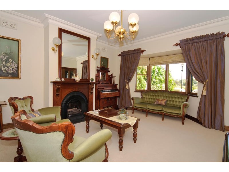 2 Rawson Penfold Drive, Rosslyn Park SA 5072