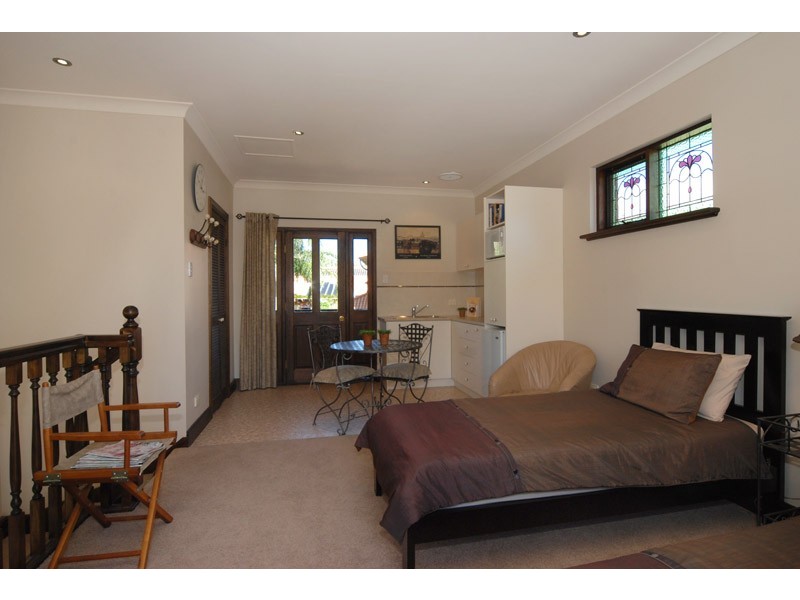 2 Rawson Penfold Drive, Rosslyn Park SA 5072