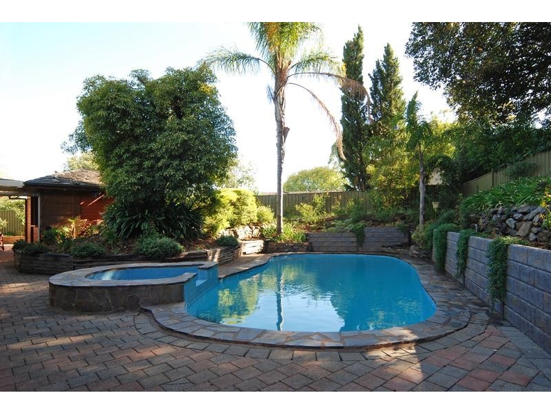 6 William Queale Court, St Georges SA 5064