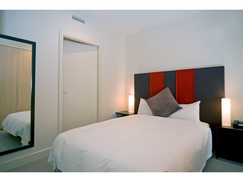 524/16 Holdfast Prom, Glenelg SA 5045
