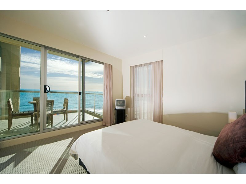 524/16 Holdfast Prom, Glenelg SA 5045
