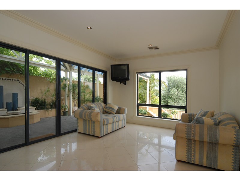 6 Blyth Street, Glen Osmond SA 5064