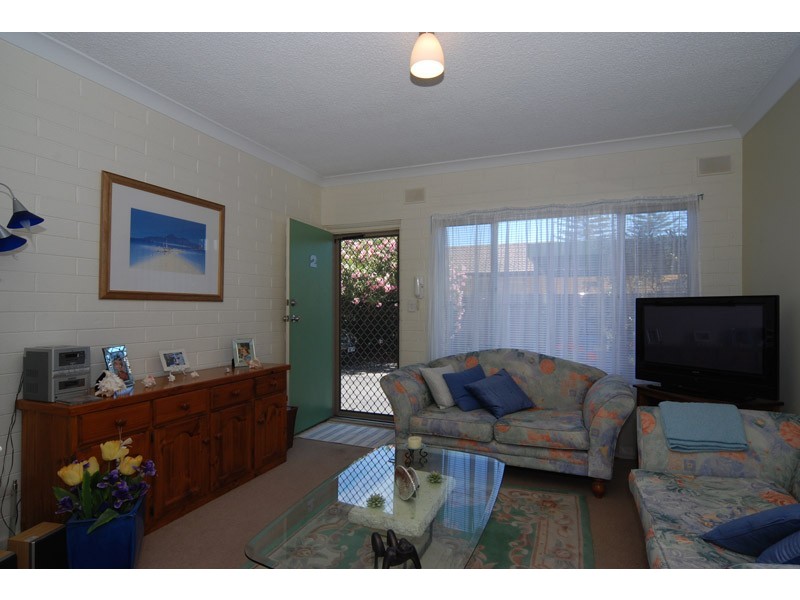 Unit 2/11 Alexander Street, Largs Bay SA 5016