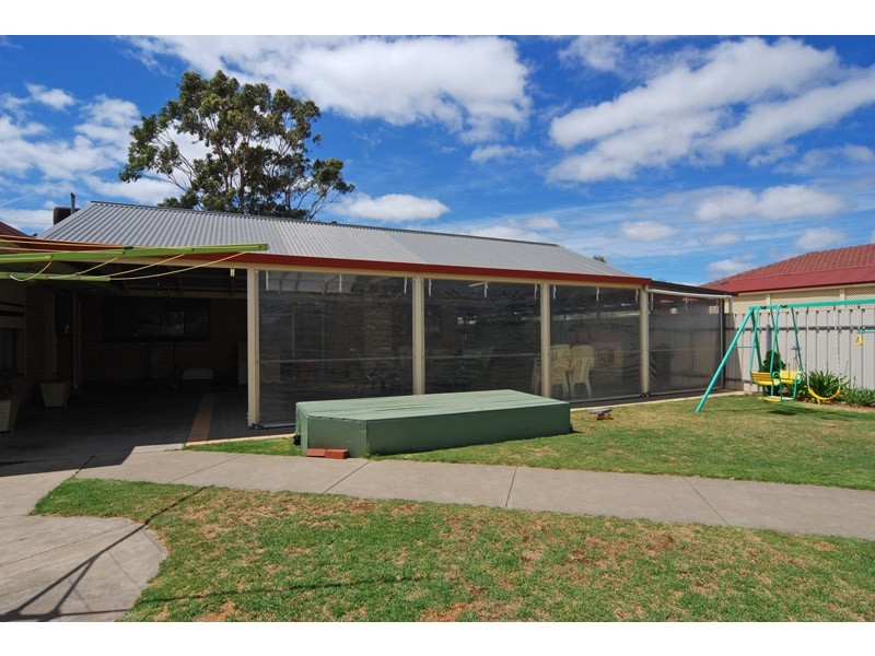 17 Trotters Drive, Globe Derby Park SA 5110