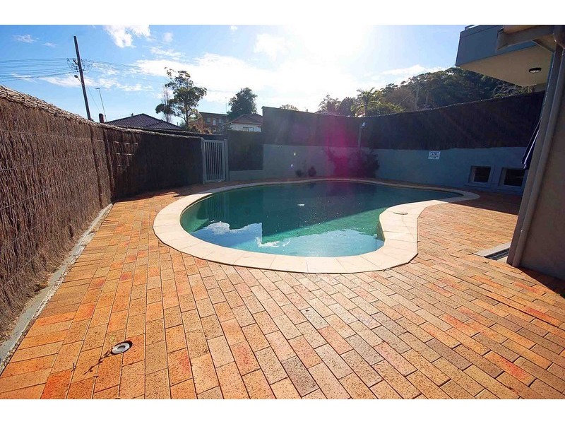 24/13-15 Moore Street, West Gosford NSW 2250