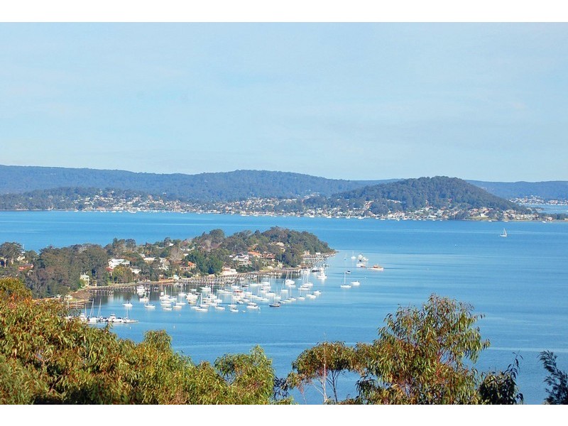 24/13-15 Moore Street, West Gosford NSW 2250