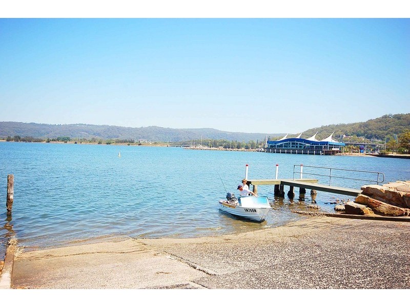 24/13-15 Moore Street, West Gosford NSW 2250