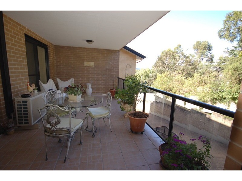 5/93 Faunce Street, Gosford NSW 2250