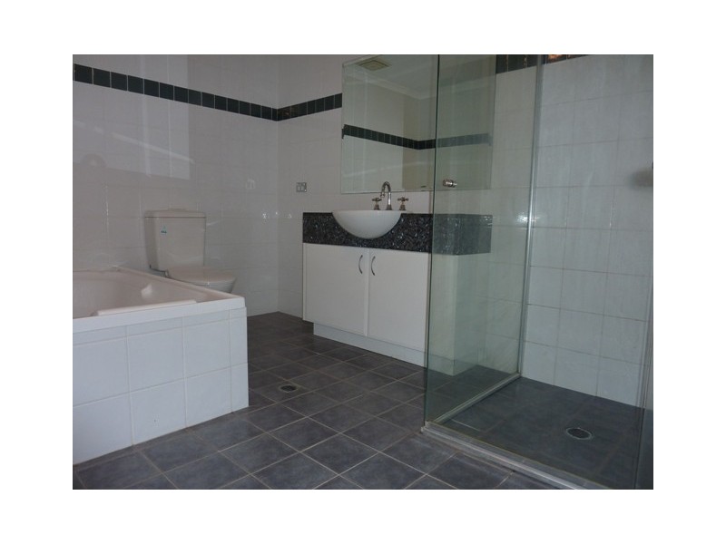 41/92-94 John Whiteway Drive, Gosford NSW 2250