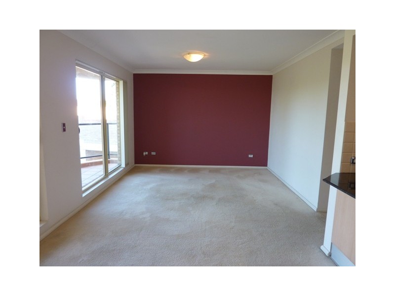 41/92-94 John Whiteway Drive, Gosford NSW 2250