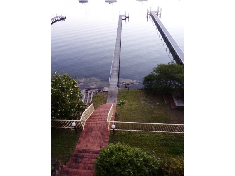 1/28A  Eulalia Street, Point Frederick NSW 2250