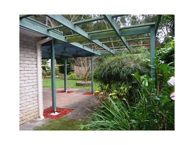 51 Wendy Drive, Point Clare NSW 2250