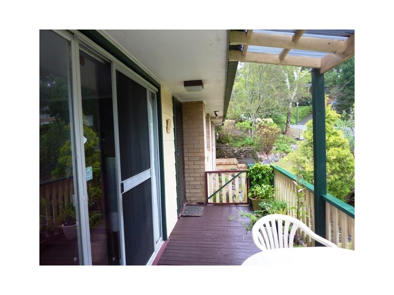 2 Andra Place, Wyoming NSW 2250