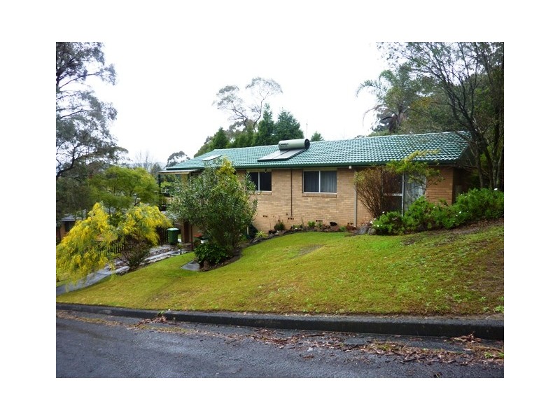 2 Andra Place, Wyoming NSW 2250
