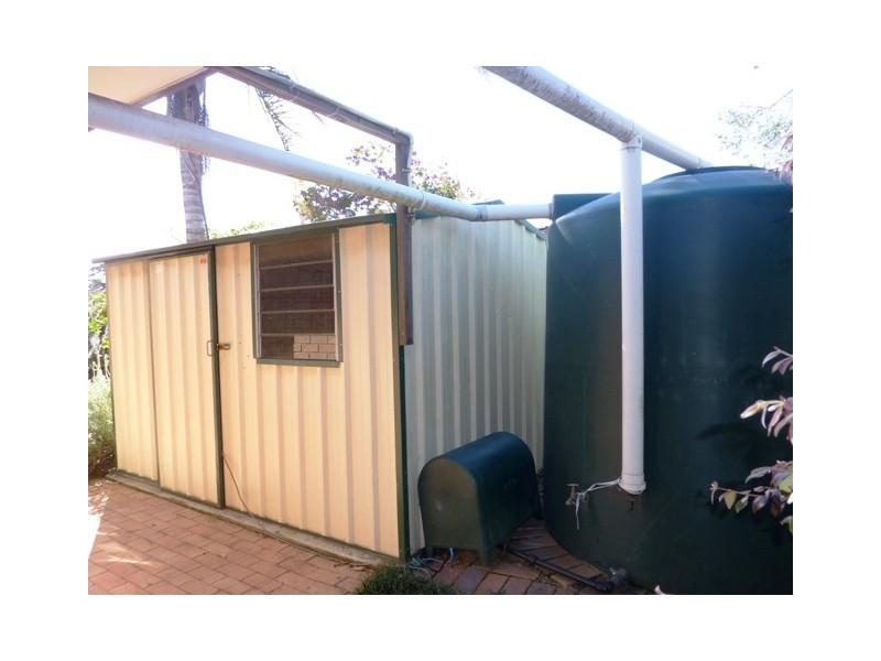 4 Yanderra Cres, Narara NSW 2250