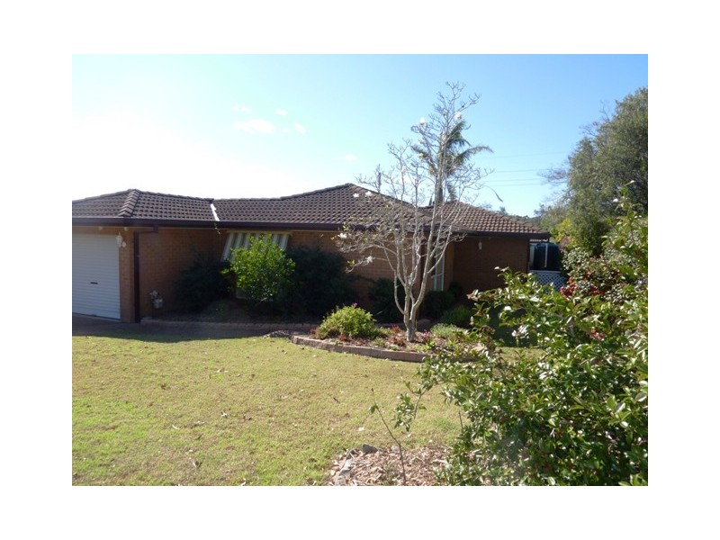 4 Yanderra Cres, Narara NSW 2250