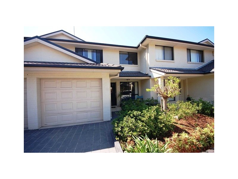 11/164 Albany Street, Point Frederick NSW 2250