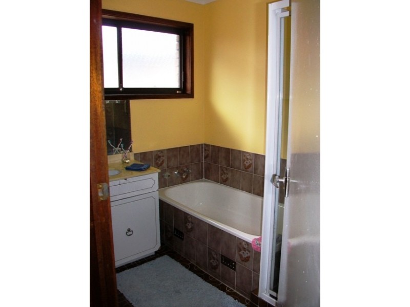 197 Avoca Drive, Green Point NSW 2251