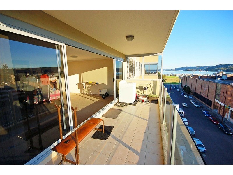 28/12 Baker Street, Gosford NSW 2250