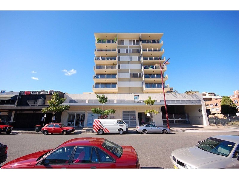 28/12 Baker Street, Gosford NSW 2250