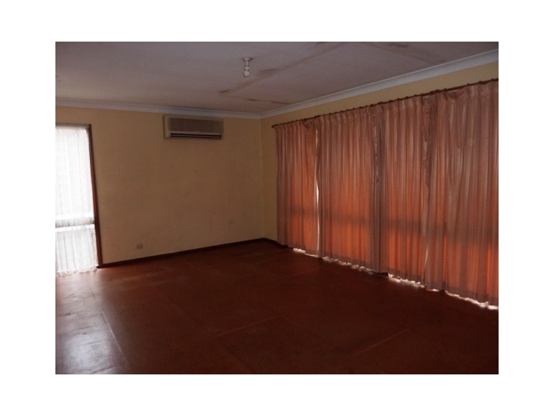 276 Brisbane Water Drive, West Gosford NSW 2250