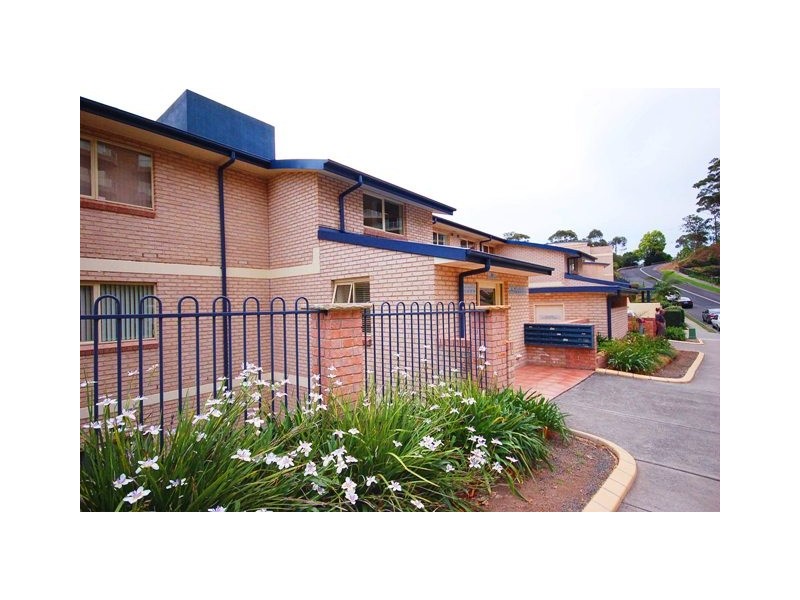 42/92 John Whteway Drive, Gosford NSW 2250