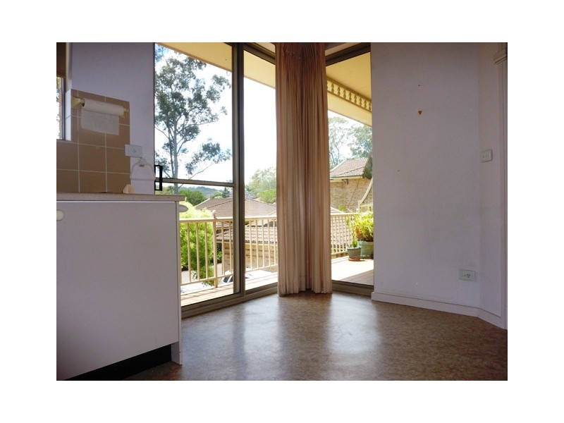 10/12 Kinarra Ave, Wyoming NSW 2250