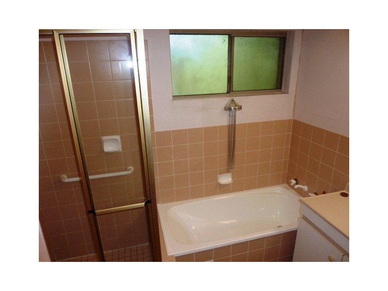 10/12 Kinarra Ave, Wyoming NSW 2250