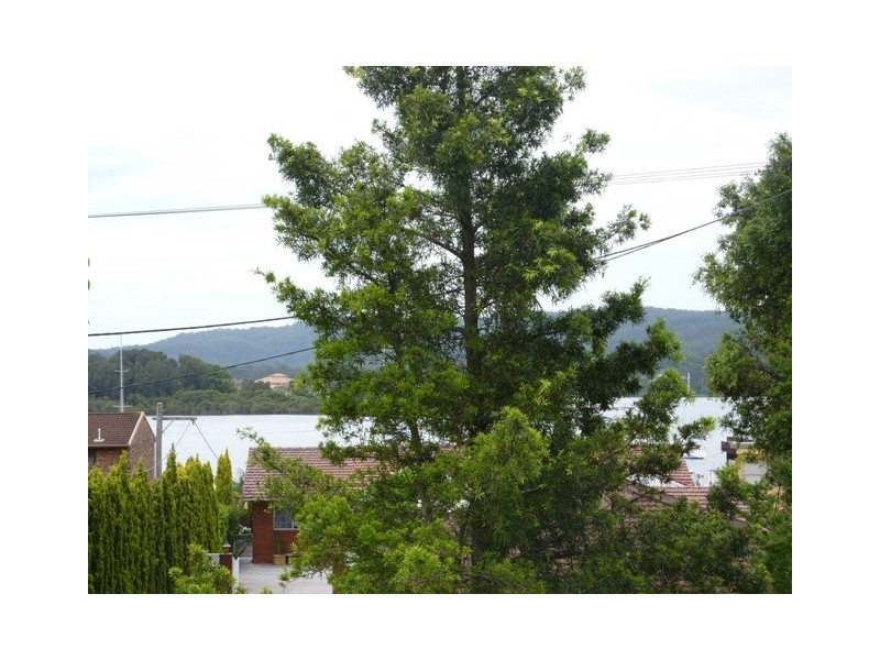 76 Albany Street, Point Frederick NSW 2250